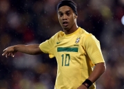 爱游戏体育官网-南美风暴席卷亚平宁，马丁内利关键一击，阿根廷新星冲垮那不勒斯防线