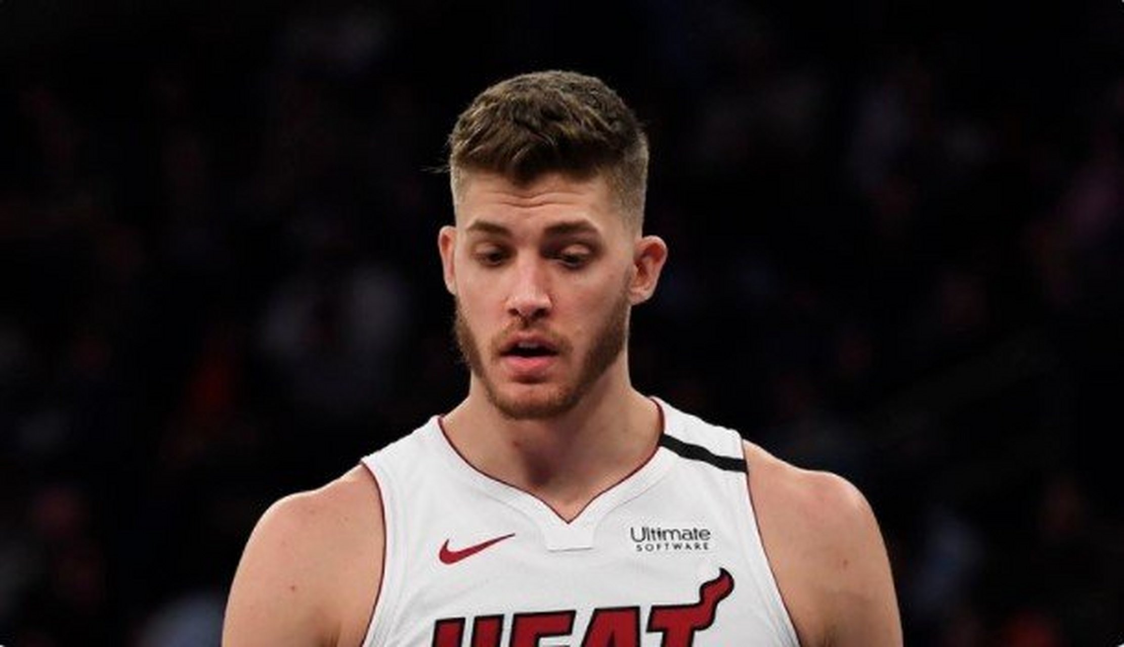 深圳队险胜热火,伦纳德刷新纪录 深圳队险胜热火,伦纳德刷新纪录