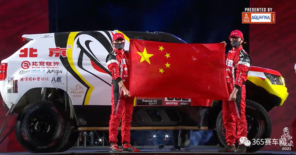 梅赛德斯轻取雷诺车队，塞恩斯刷新纪录