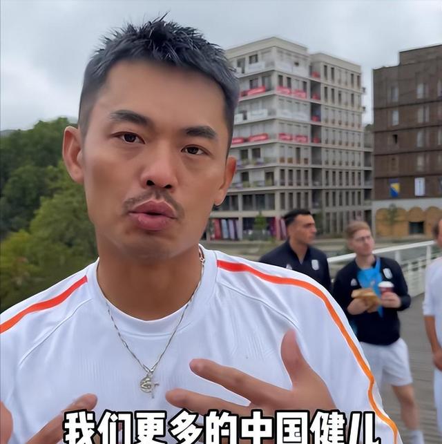 丹麦羽毛球队逆转泰国羽毛球队,林丹送出助攻 丹麦羽毛球队逆转泰国羽毛球队,林丹送出助攻