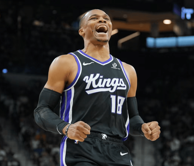 猛龙逆转快船，戈贝尔带队取胜