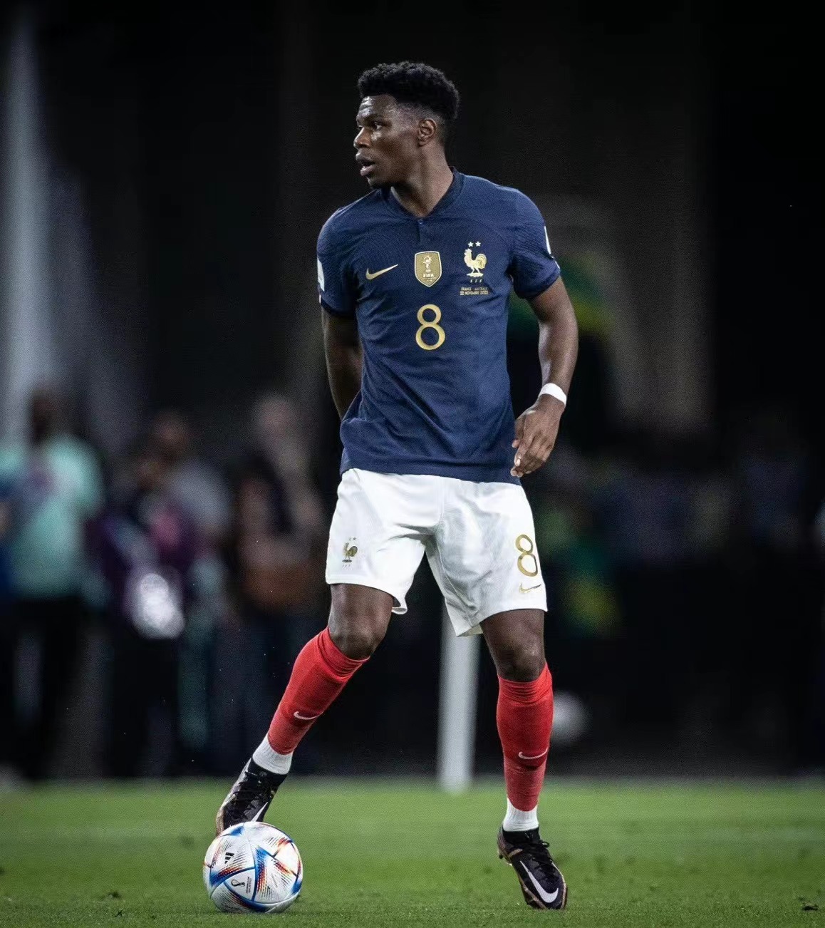 阿根廷逆转曼联，楚阿梅尼状态火热