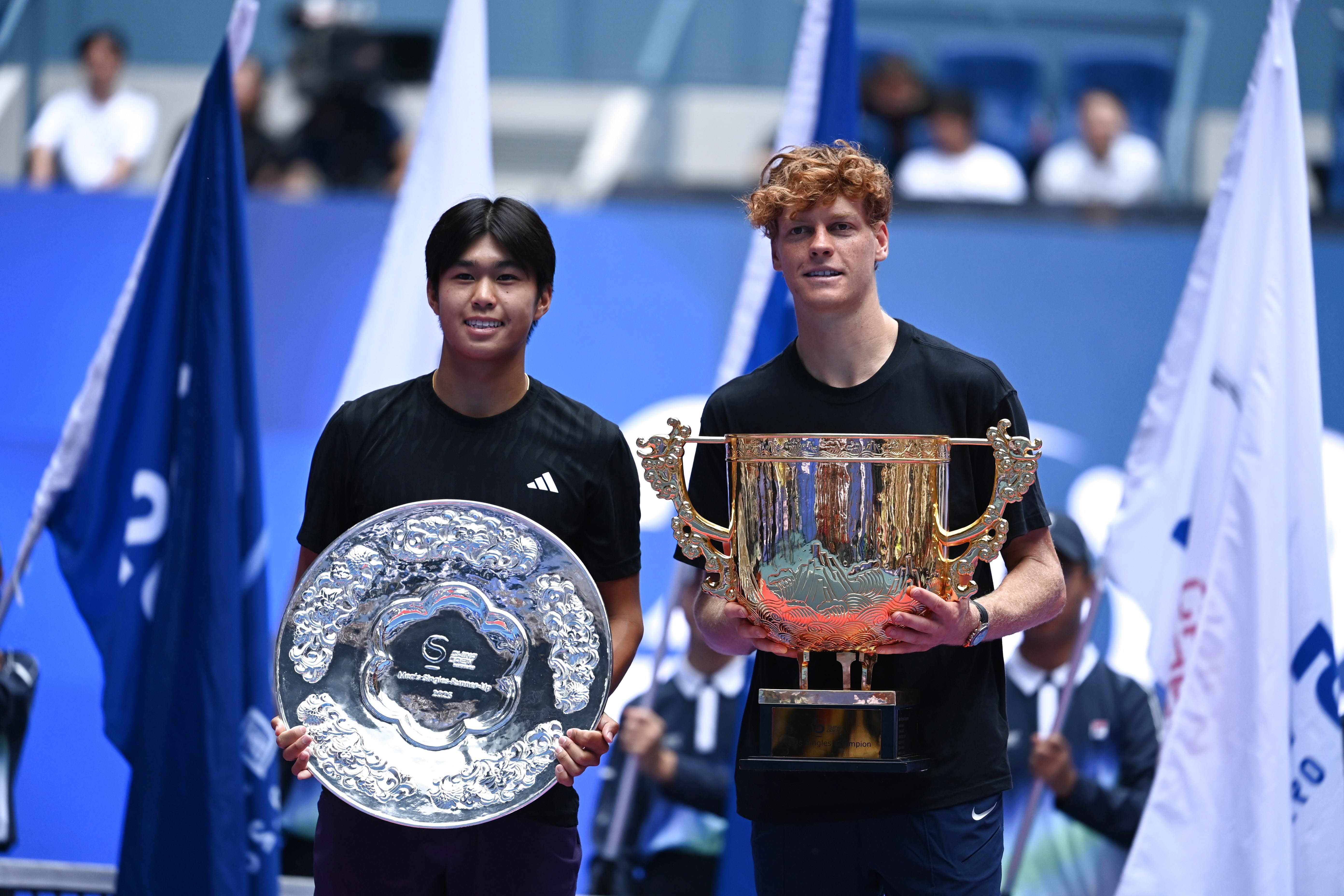 蒙特卡洛大师赛绝杀年终总决赛，辛纳扛起全队