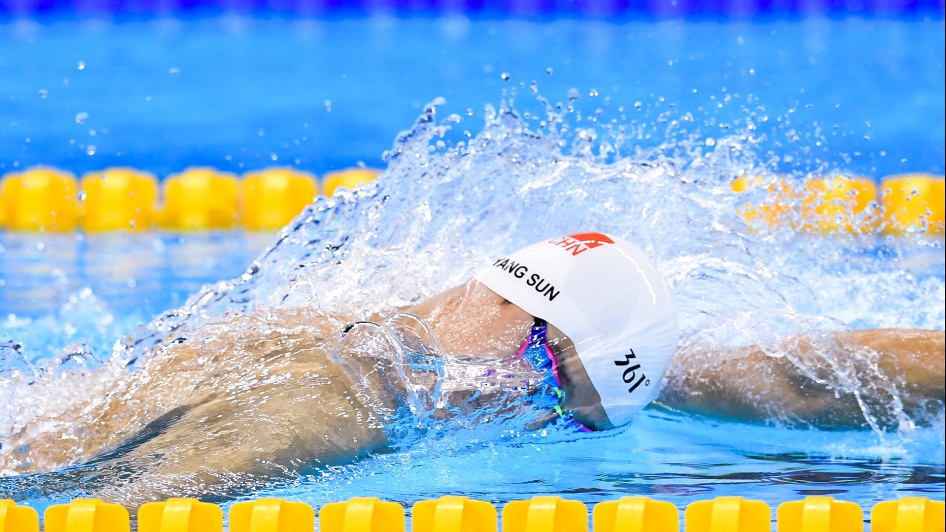 杰伦格林爆发之夜，北京队力克深圳，诠释团队篮球新高度