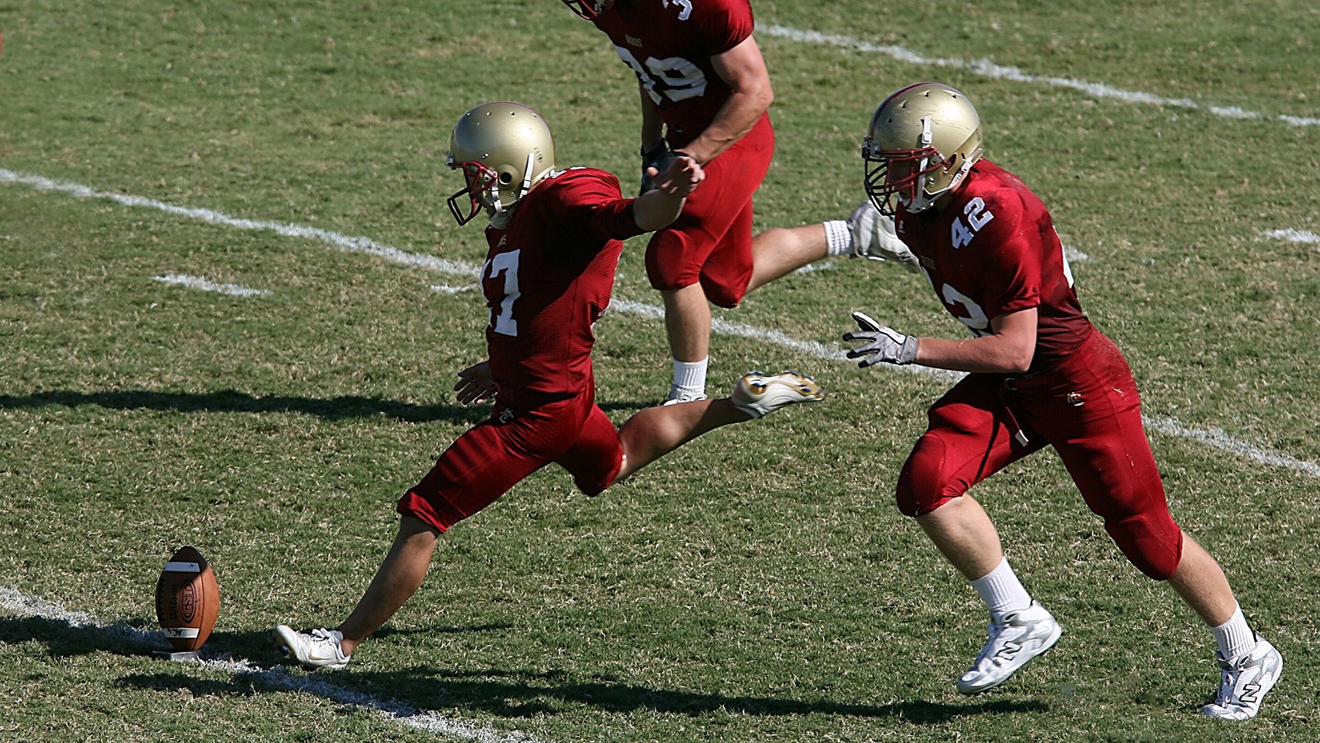 锡安·威廉姆森,当唯一性撕裂麦迪逊—步行者对阵尼克斯的启示录